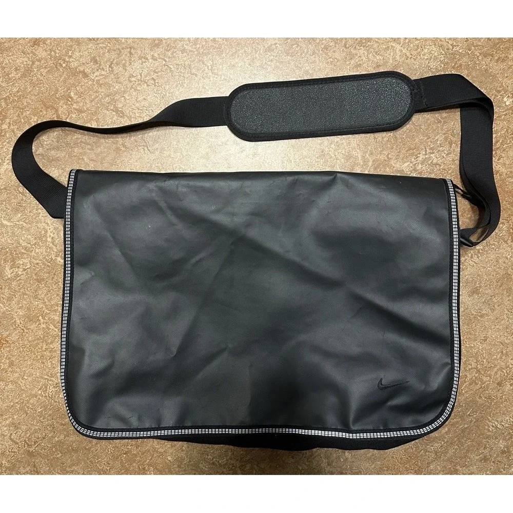 Vintage Nike Paris 2000 UEFA Champions League Messenger Bag Y2K Soccer Rare